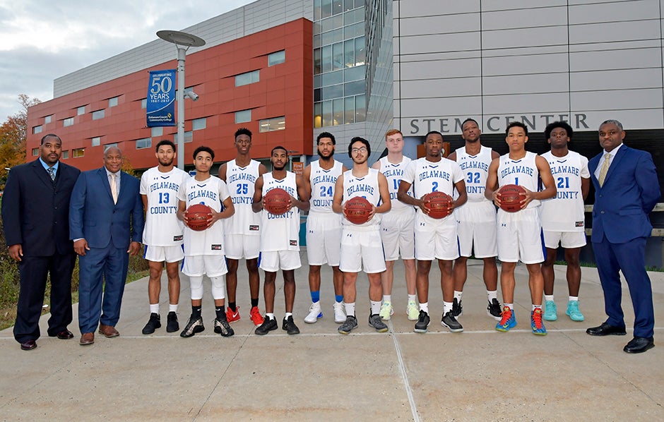 Men's Basketball Team photo