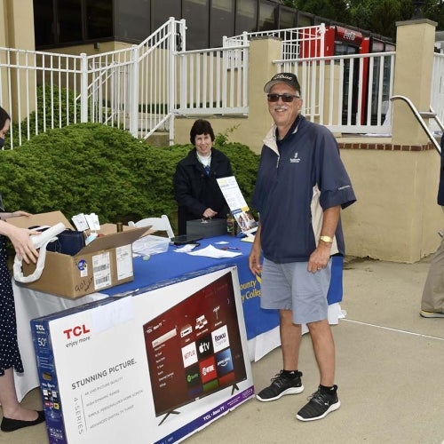 2021 Golf Classic 8