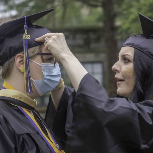 Commencement 4 fixing grad hat